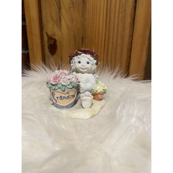 Cherub Baby. Flowers For Grandma. Unique Porcelain Figurine. - Picture 4 of 5